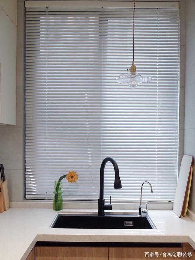 论不到6㎡小厨房怎样做到五脏俱全,空间利用最大化!