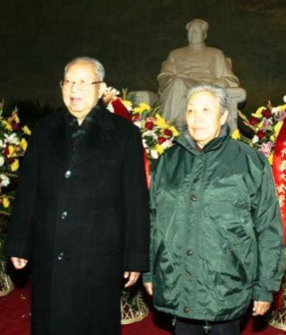 南派将军 他官至正国级,真名很少人知道,化名却家喻户晓,子女十分低调