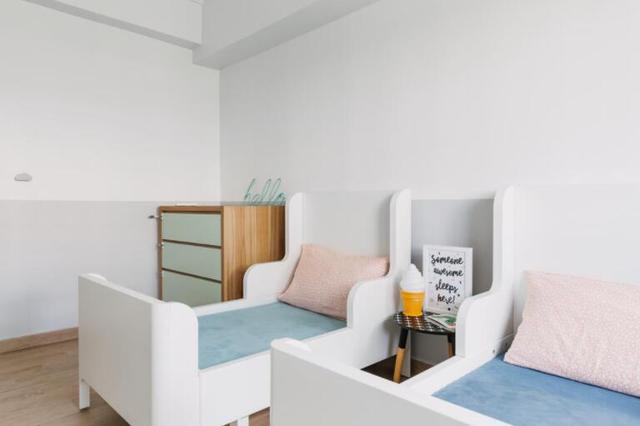 一家4口“狠心”买下93㎡,舍弃玄关,改入户厨房,敞亮度大了一倍