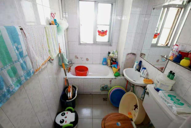 日子久了才发现,这4个现象是中国卫生间的"通病",但很多人不管