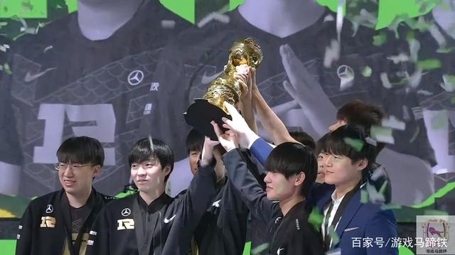 游戏马蹄铁_S11乱摇之年?小虎成功转型引发夏季赛换位狂潮