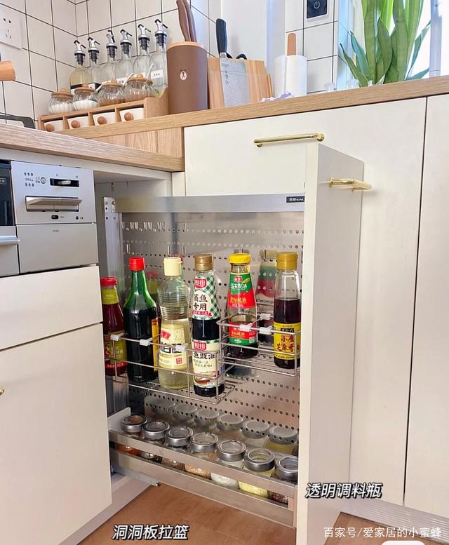 厨房入住5年依旧整洁如新,全靠这4个小心机设计起了大作用