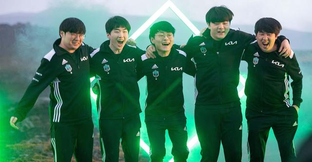 住在大豫二号_FNC教练:LPL之所以强大 是因为不追求完美打法 而追求打法风格