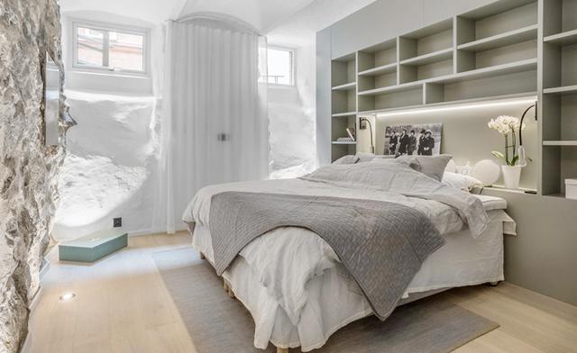 83㎡复式小公寓,随了她的喜好,大面积留白,进门就让人眼前一亮